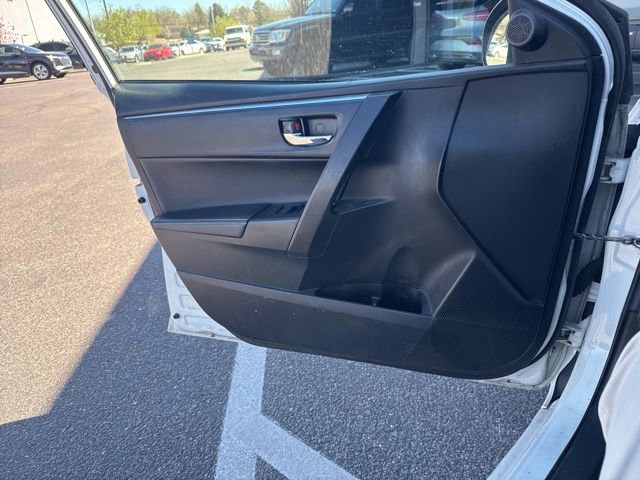 Used 2015 Toyota Corolla S image 7