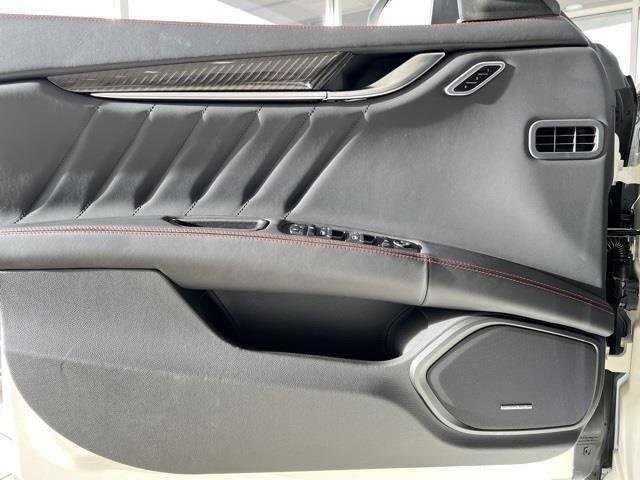 New 2024 Maserati Ghibli Modena Ultima Q4 image 20