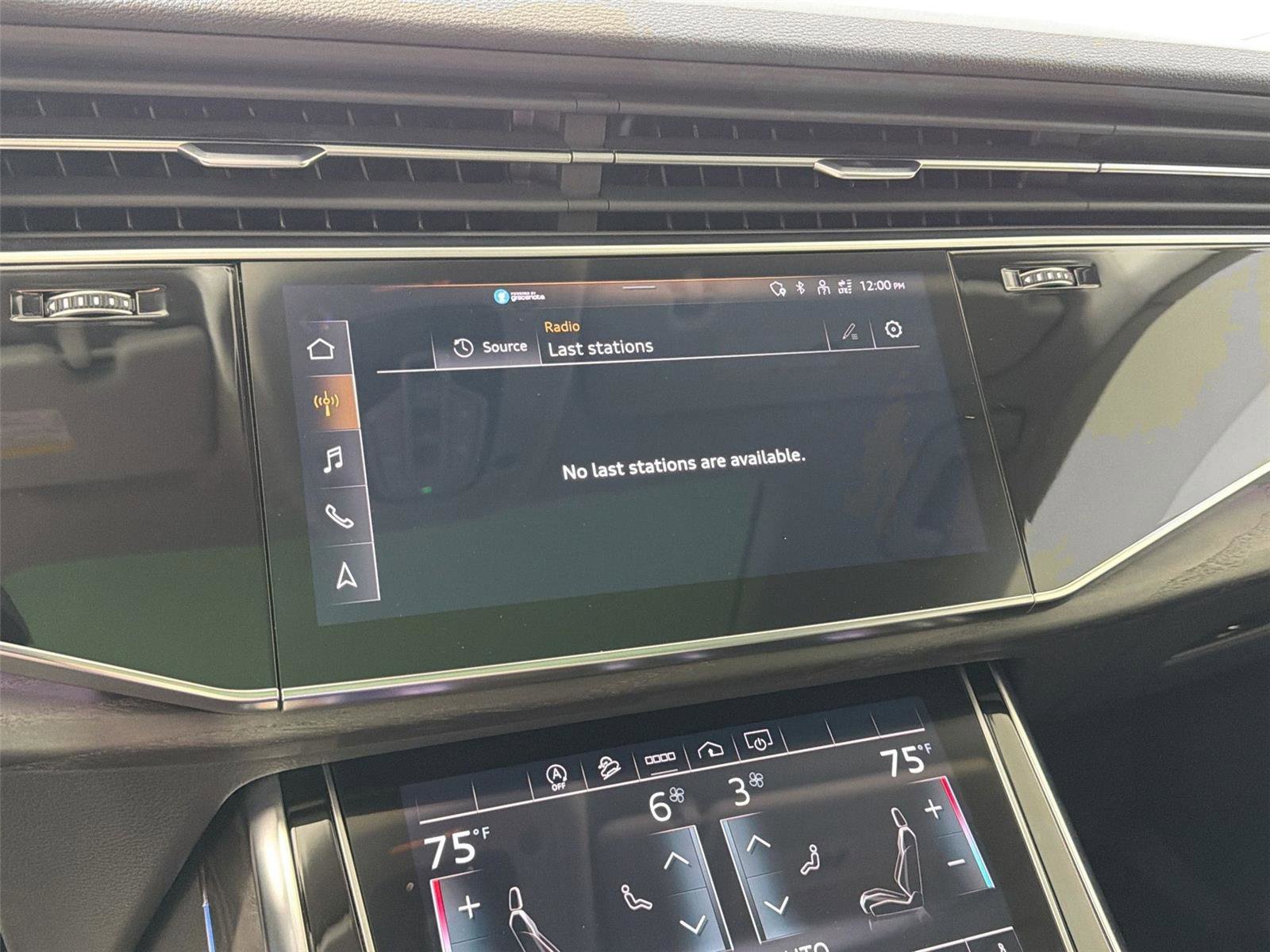 Used 2022 Audi Q8 Premium Plus AWD/4WD image 15