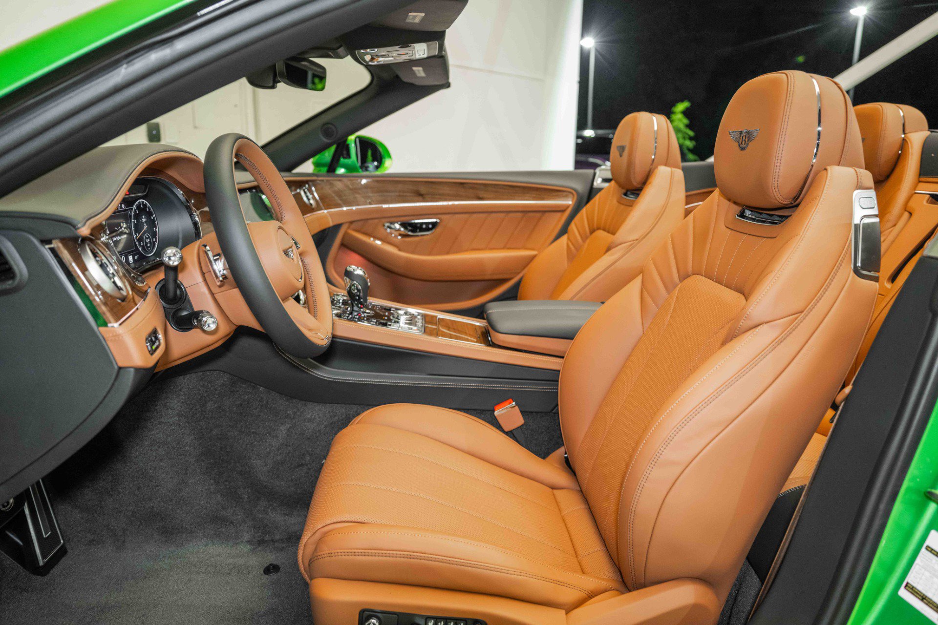 New 2024 Bentley Continental GT V8 image 2