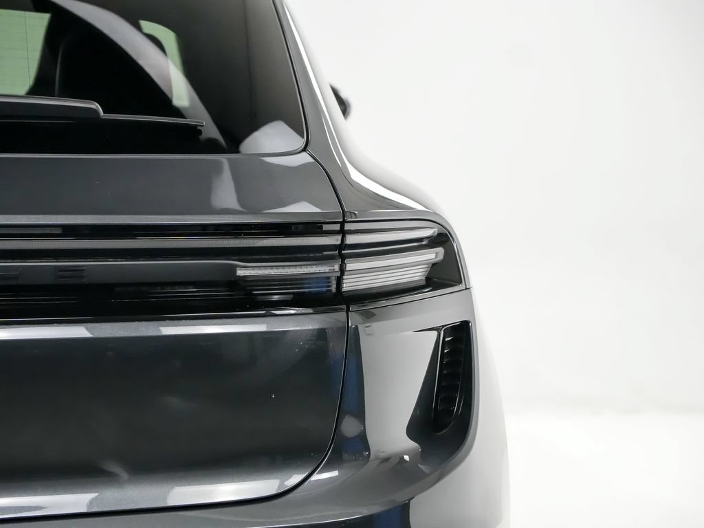 Used 2024 Porsche Macan Turbo Electric AWD/4WD image 13