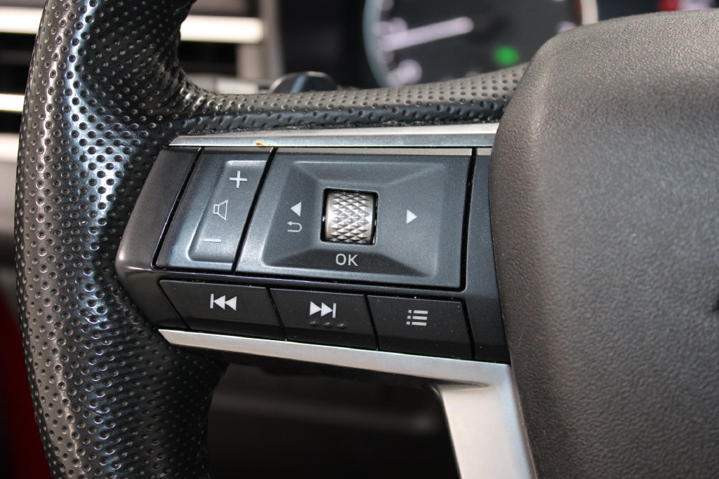 Used 2025 Mitsubishi Outlander SE FWD image 21