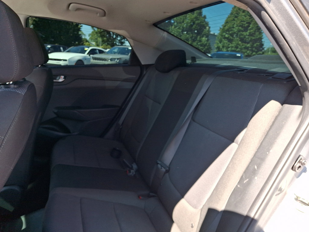 Used 2021 Hyundai Accent SE FWD image 20