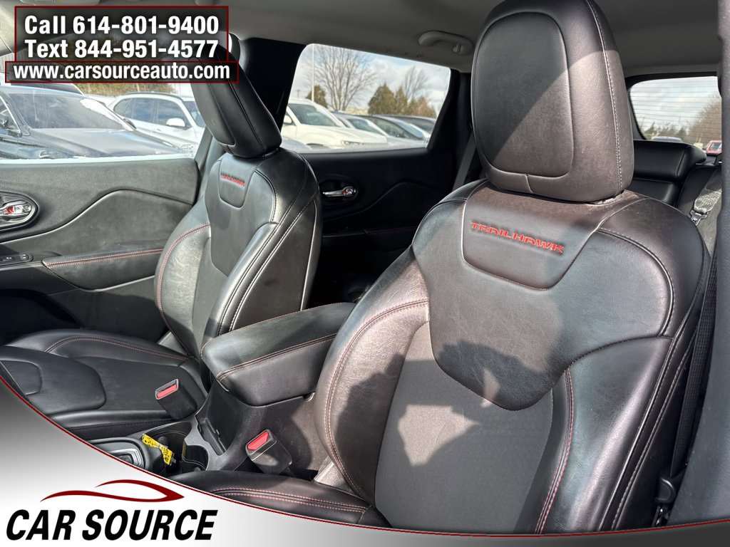 Used 2019 Jeep Cherokee Trailhawk image 20