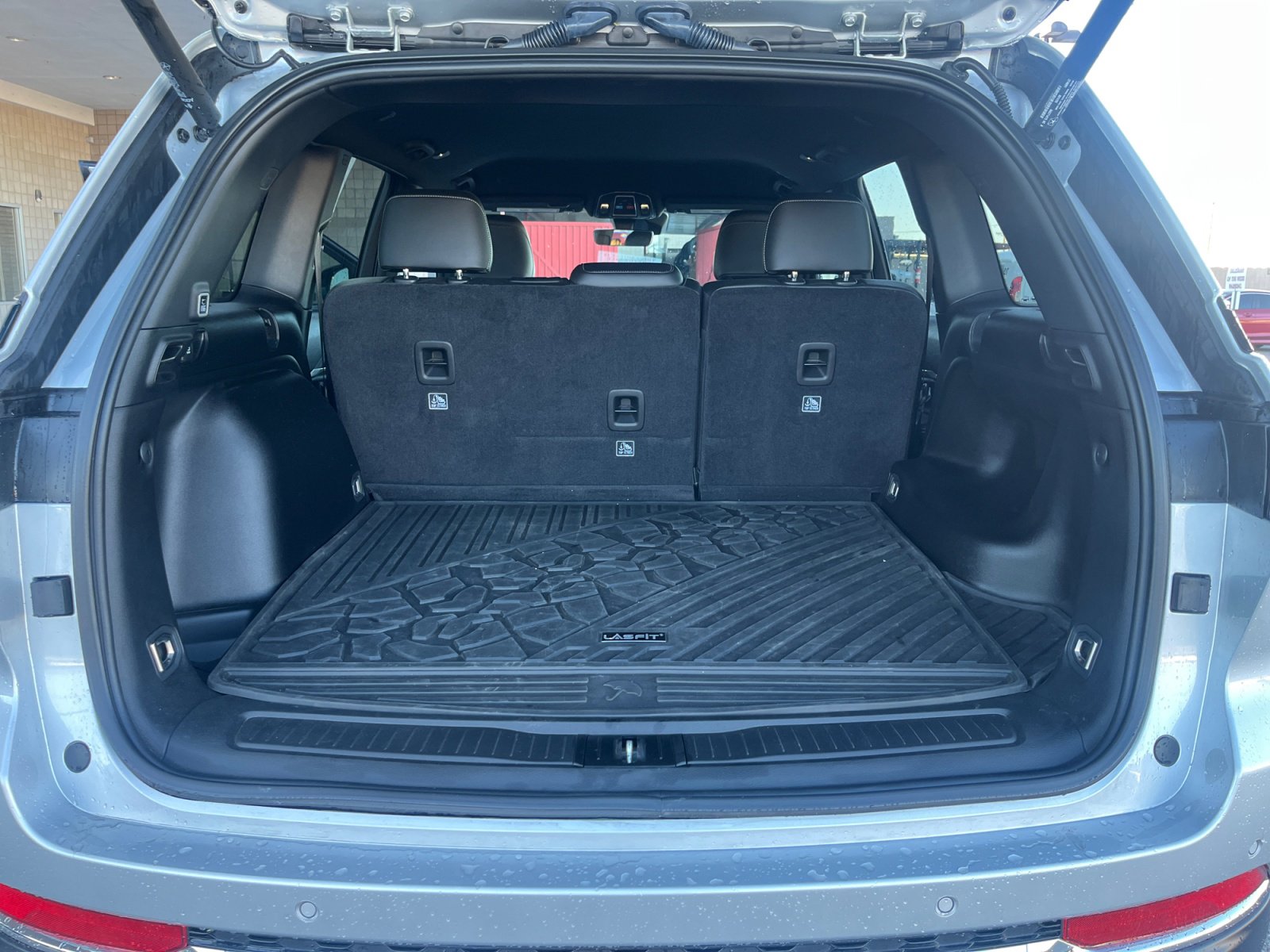 Used 2025 Jeep Grand Cherokee Limited w/ Trailer Tow Package image 34