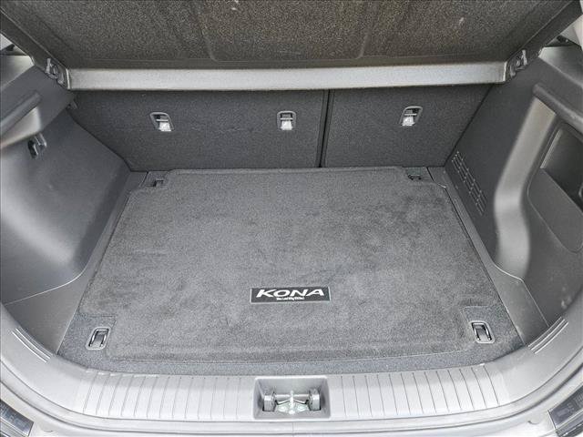 Used 2023 Hyundai Kona SEL FWD image 6