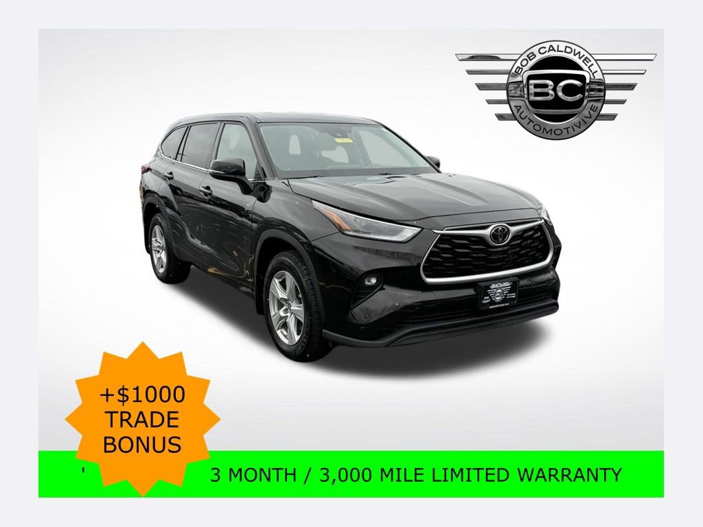Used 2021 Toyota Highlander LE image 1