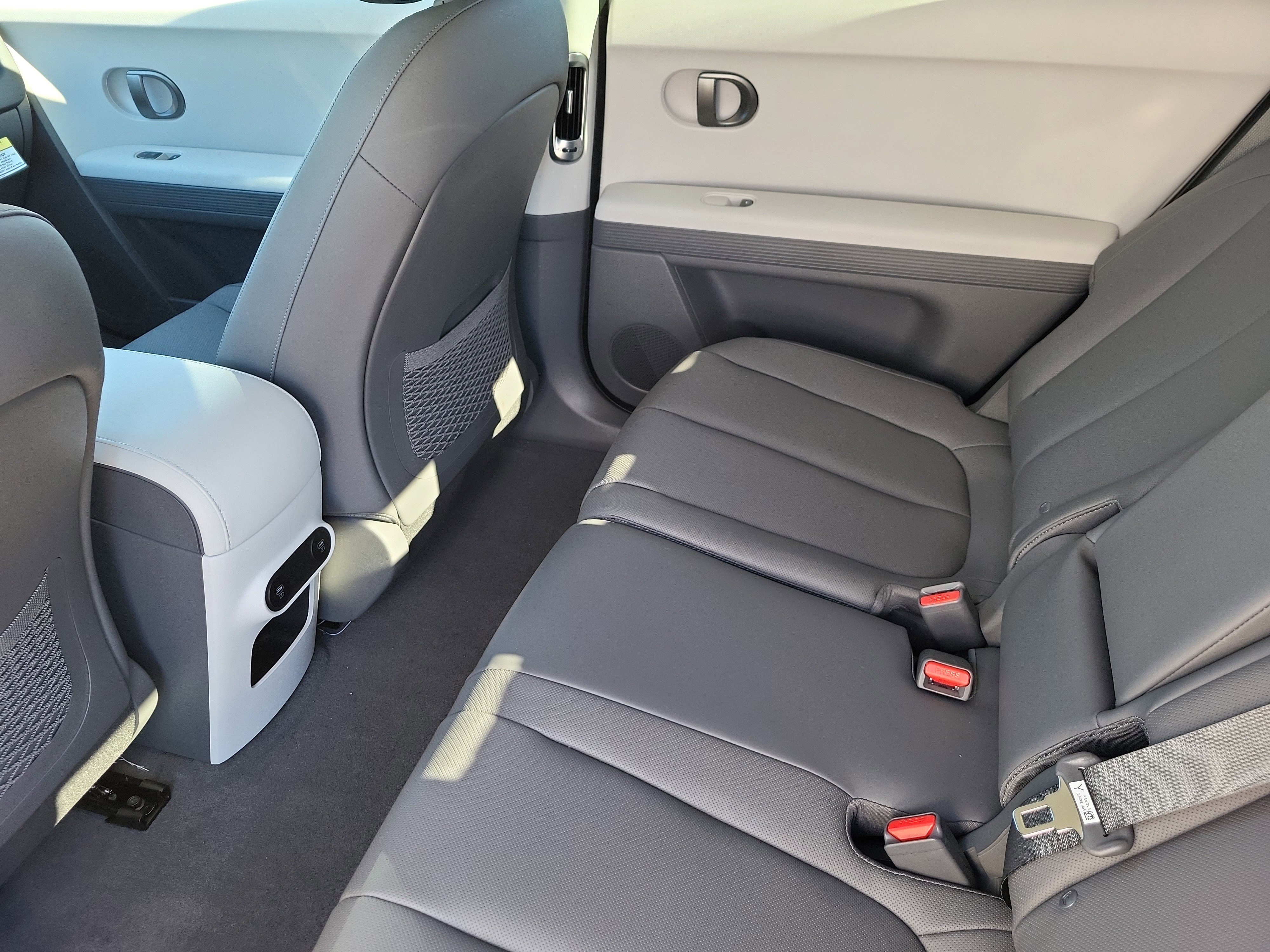 New 2026 Hyundai Ioniq 5 SEL image 9