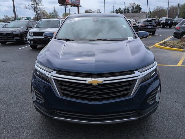 Used 2022 Chevrolet Equinox LT image 2