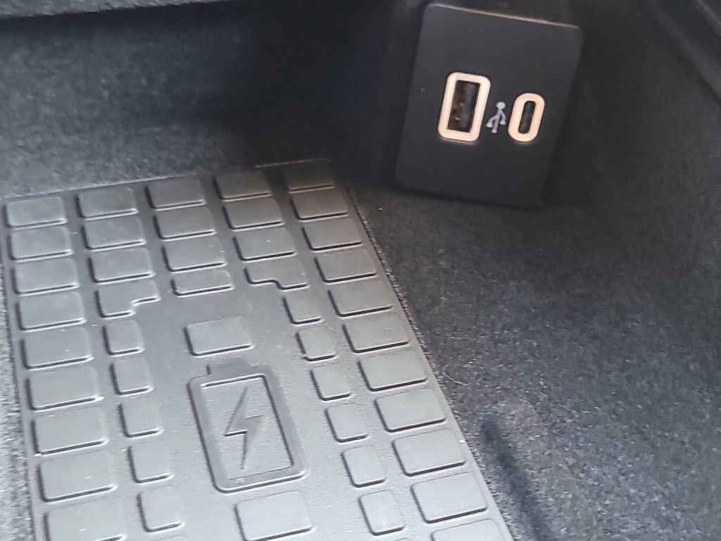 Used 2025 Lincoln Corsair Reserve w/ Equipment Group 202A image 26