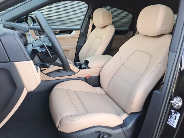 New 2026 Porsche Cayenne S image 5