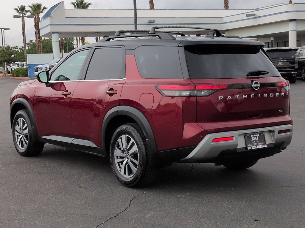 Used 2023 Nissan Pathfinder SL FWD image 15