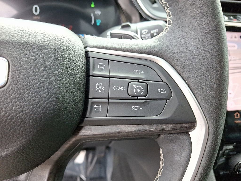 Used 2023 Jeep Grand Cherokee 4WD 4xe image 23