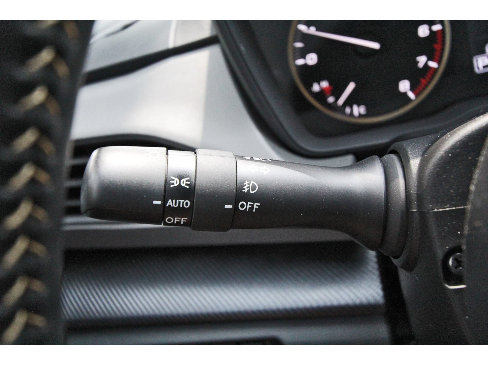 Used 2025 Subaru Crosstrek 2.5i Sport w/ Crosstrek Mirror Package AWD/4WD image 17