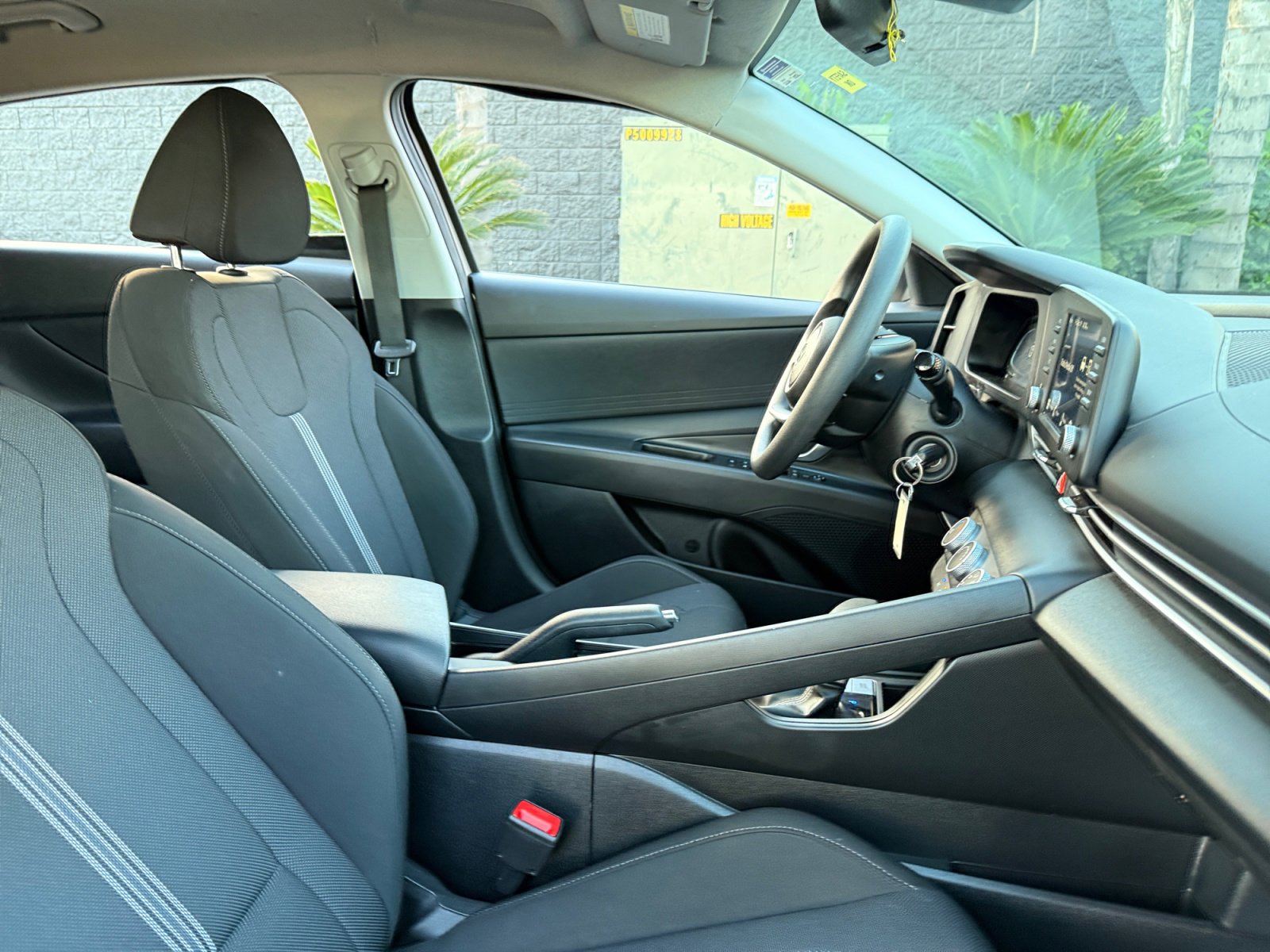 Used 2024 Hyundai Elantra SE image 19