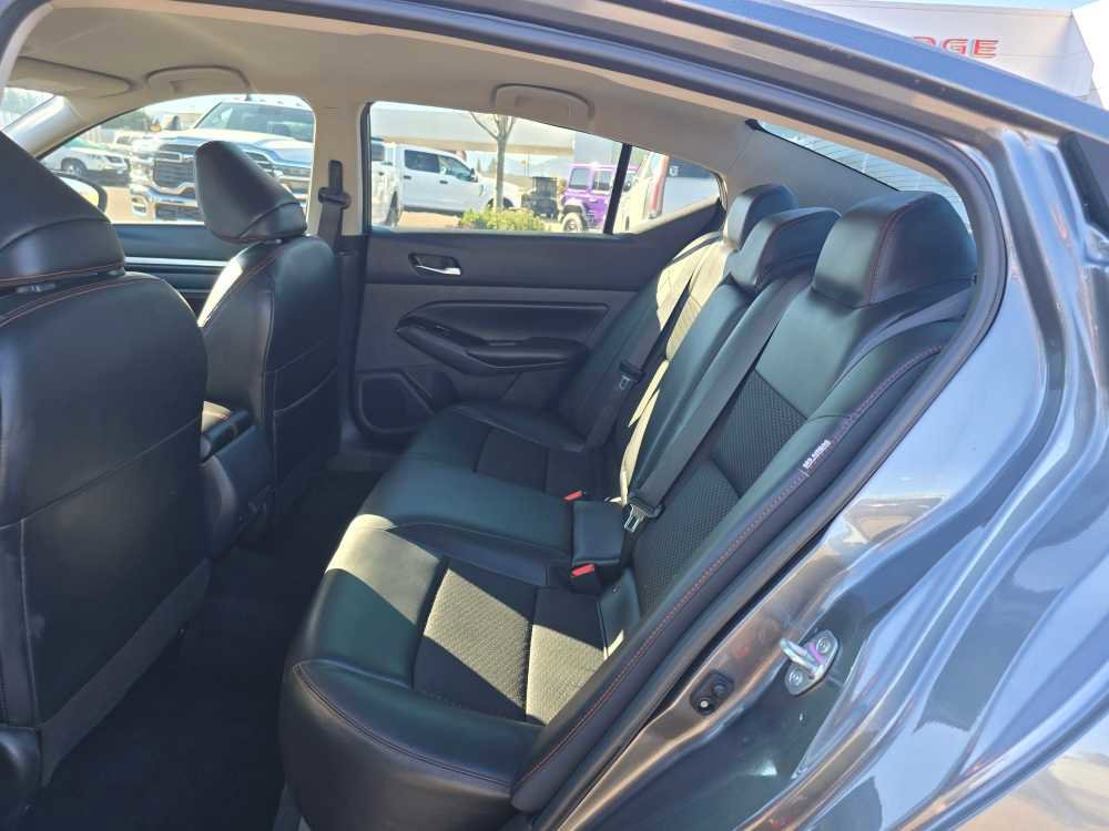 Used 2023 Nissan Altima 2.5 SR image 16