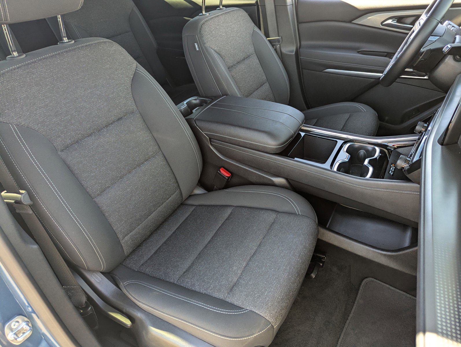 Certified 2025 Chevrolet Traverse LT image 11