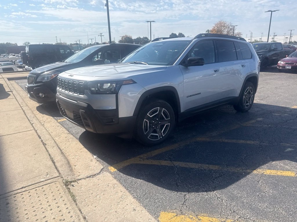 Used 2026 Jeep Cherokee Limited AWD/4WD image 2