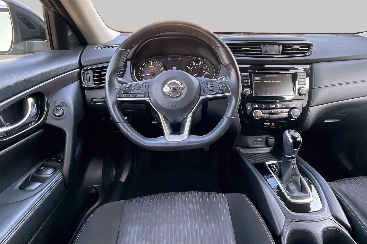 Used 2019 Nissan Rogue SV FWD image 5