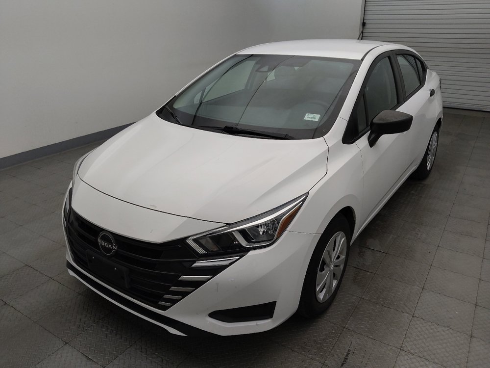 Used 2023 Nissan Versa S FWD image 15