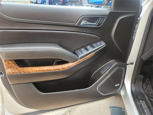 Used 2020 Chevrolet Suburban Premier image 21