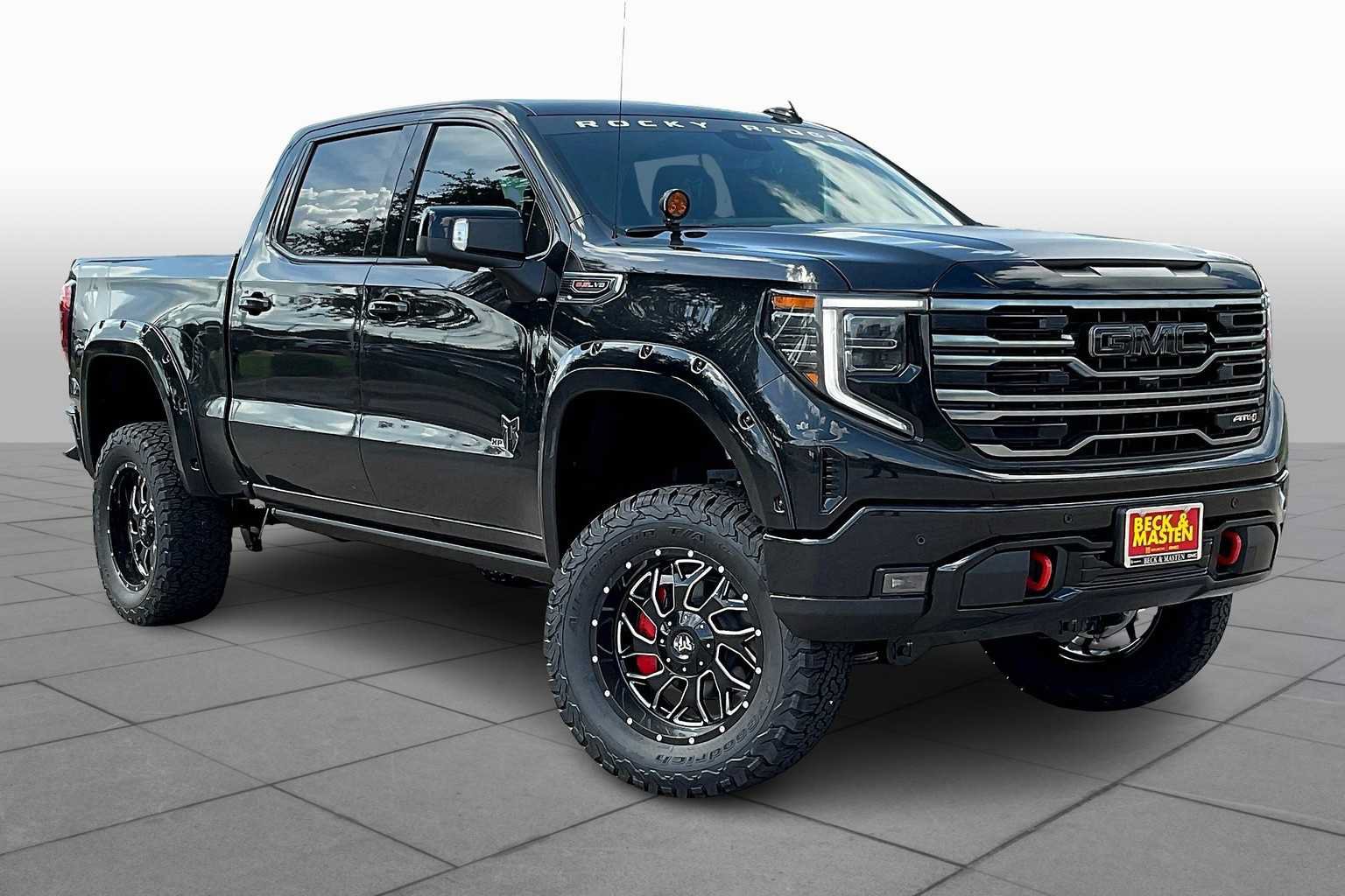 New 2025 GMC Sierra 1500 AT4 w/ AT4 Premium Package AWD/4WD image 2