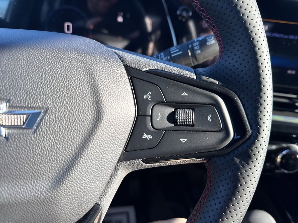 Used 2025 Chevrolet Trax RS w/ Driver Confidence Package image 23