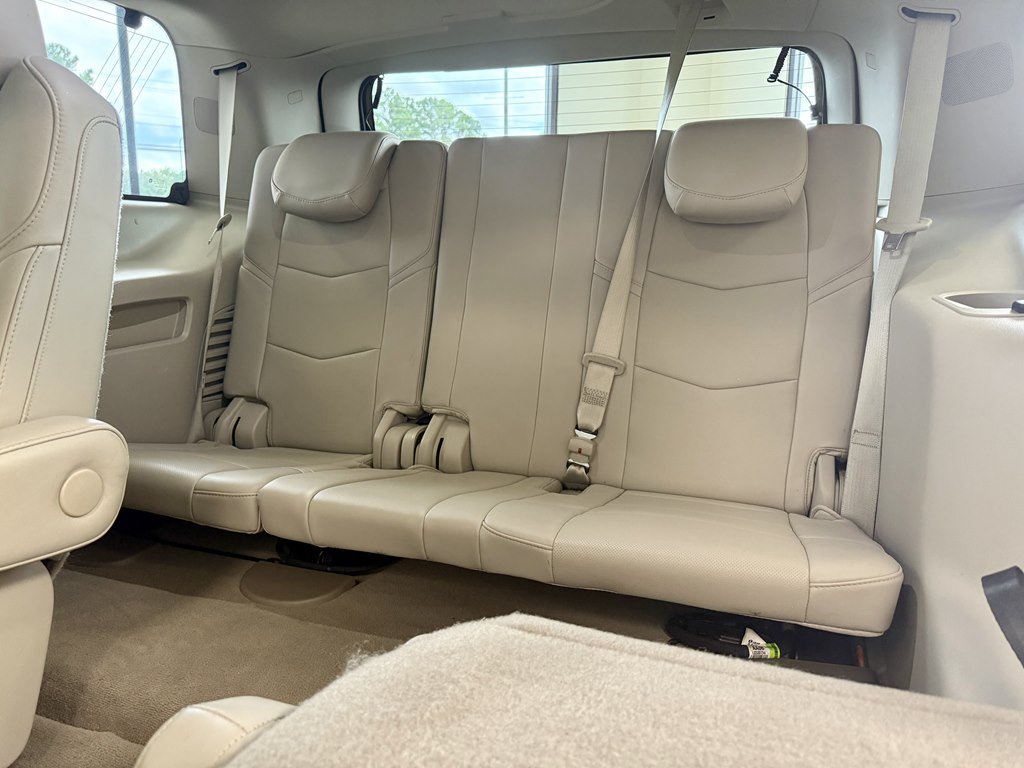 Used 2016 Cadillac Escalade Premium AWD/4WD image 18