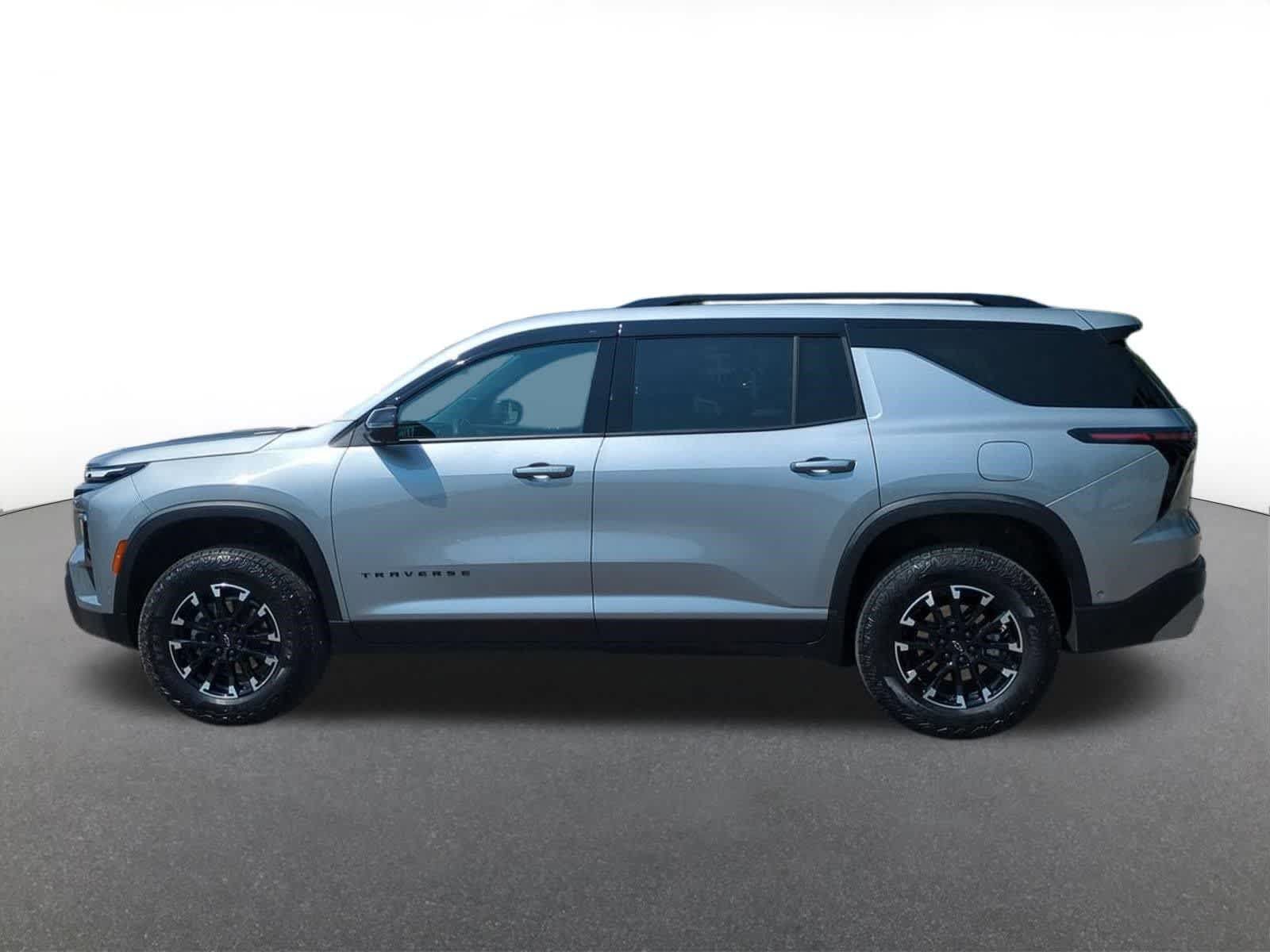 Used 2025 Chevrolet Traverse Z71 w/ Enhanced Driving Package AWD/4WD image 3