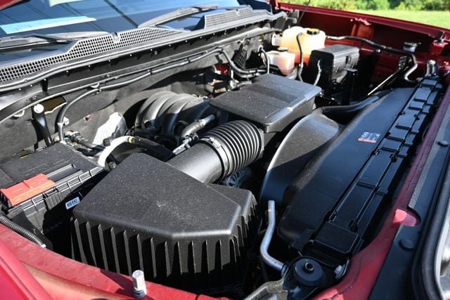 Used 2022 Chevrolet Silverado 2500 LT AWD/4WD image 14
