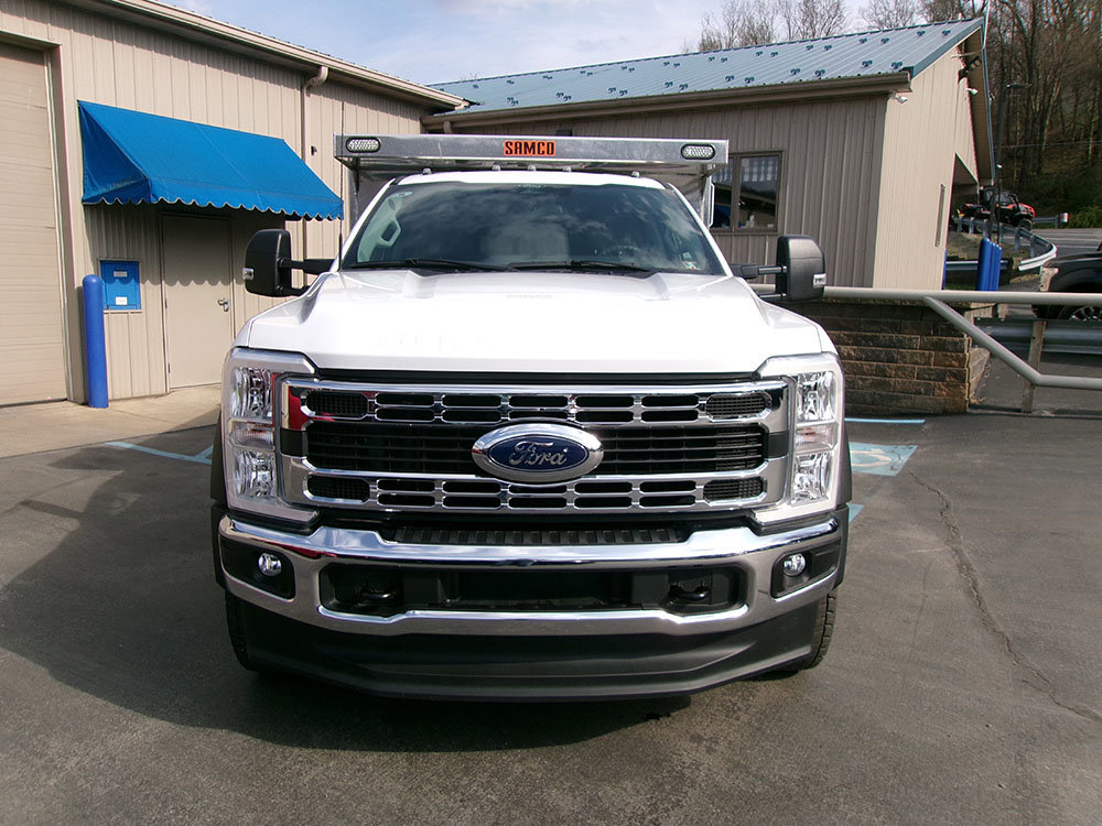Used 2024 Ford F450 XLT w/ XLT Value Package image 2