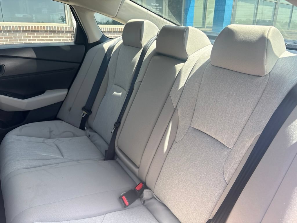 Certified 2025 Honda Accord SE image 37