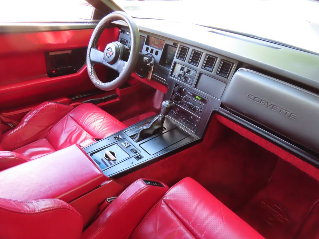 Used 1987 Chevrolet Corvette Convertible RWD image 22