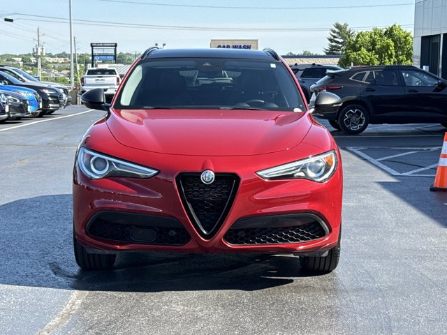 Used 2020 Alfa Romeo Stelvio Ti w/ Nero Edizione AWD/4WD image 13