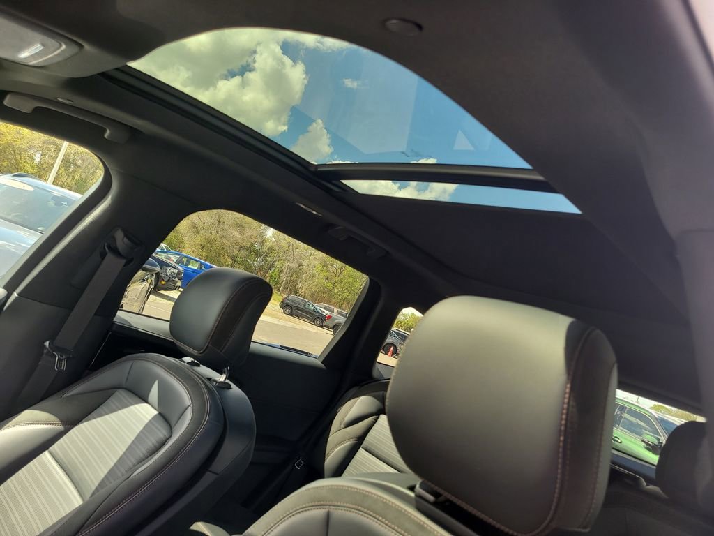 Used 2024 Lincoln Nautilus Reserve w/ Equipment Group 202A image 19