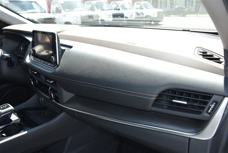 Used 2023 Nissan Rogue SV w/ SV Premium B Package AWD/4WD image 32
