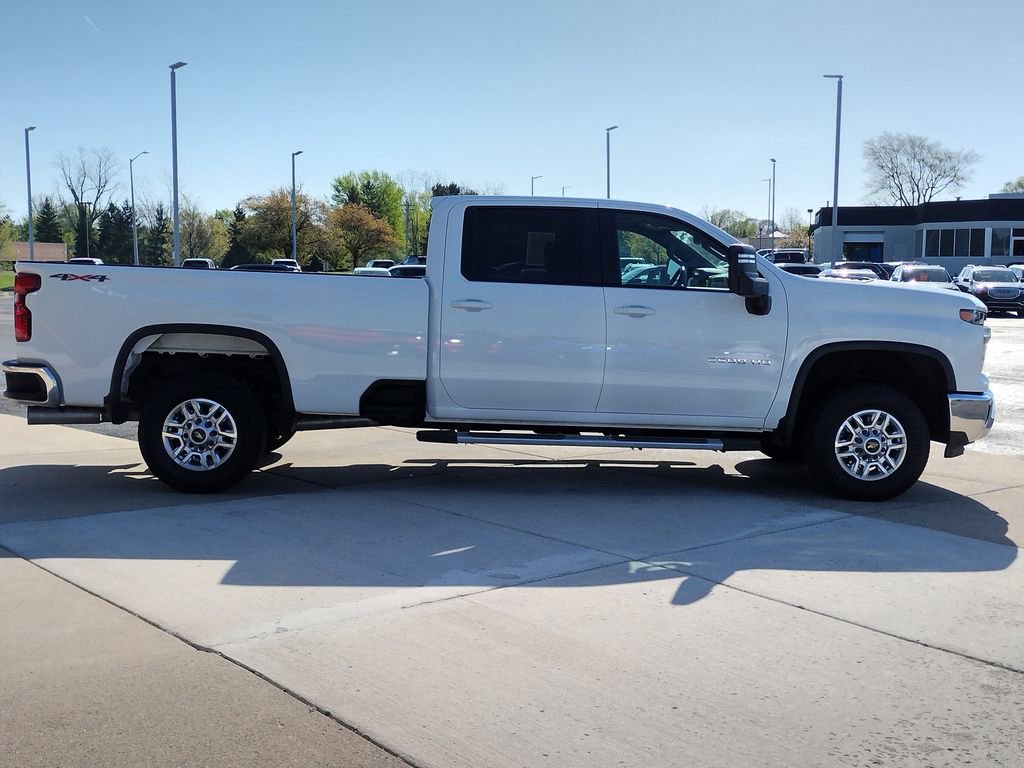 Used 2025 Chevrolet Silverado 2500 LT w/ Convenience Package AWD/4WD image 13