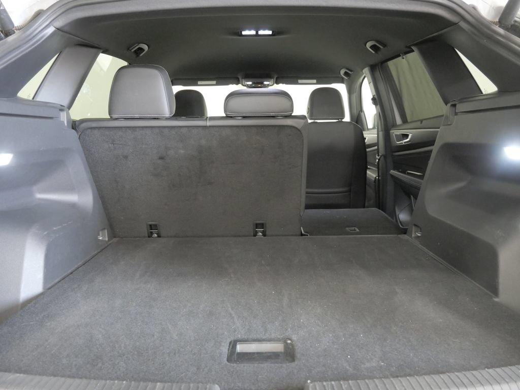 Used 2025 Volkswagen Atlas Cross Sport SE AWD/4WD image 24