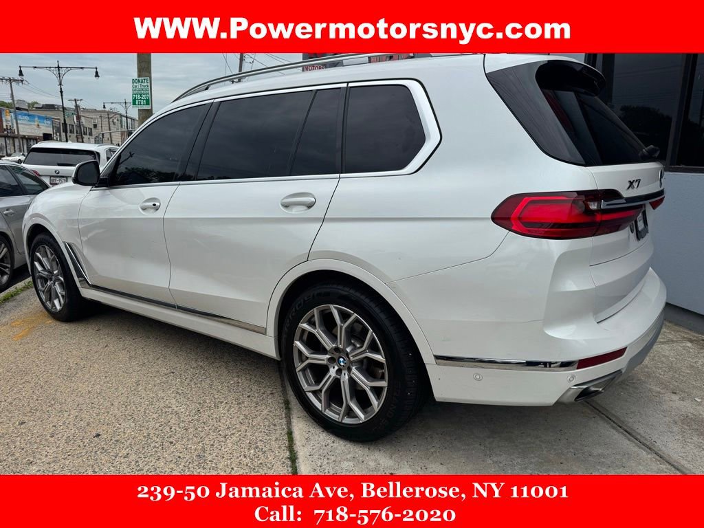 Used 2022 BMW X7 xDrive40i w/ Premium Package AWD/4WD image 5