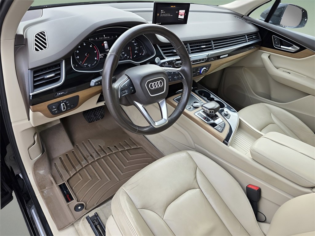 Used 2017 Audi Q7 3.0T Premium image 22