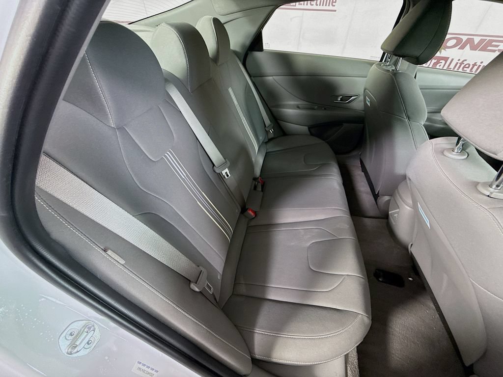 Certified 2025 Hyundai Elantra Sport FWD image 28