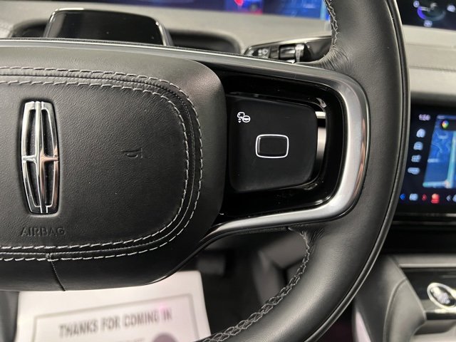 Used 2025 Lincoln Navigator L Reserve image 28
