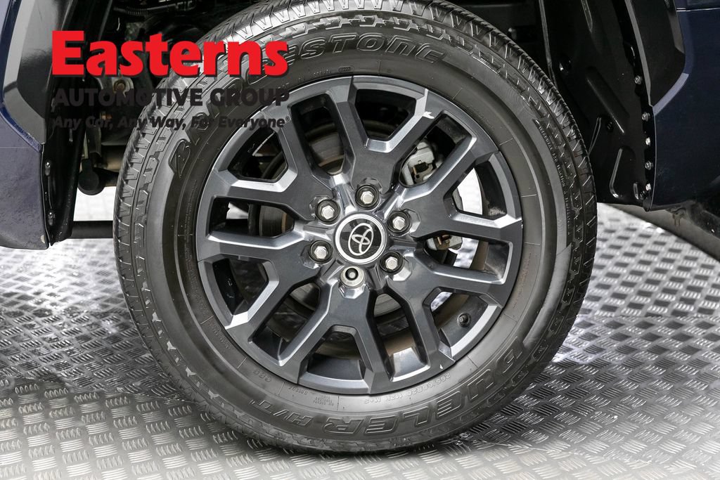 Used 2023 Toyota Tundra Platinum AWD/4WD image 8