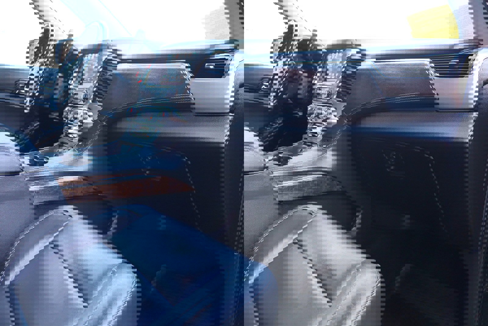 Used 2019 Chevrolet Tahoe LT AWD/4WD image 24