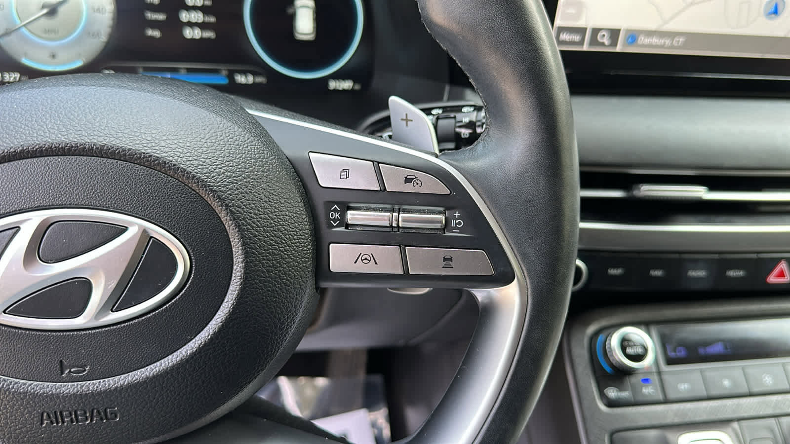 Used 2023 Hyundai Palisade Limited image 16