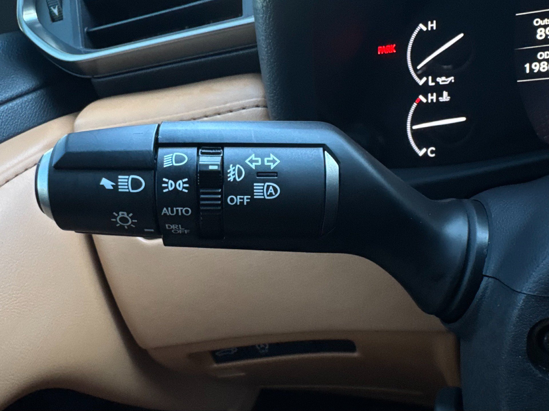 Used 2024 Lexus LX 600 4WD w/ Luxury Package image 66