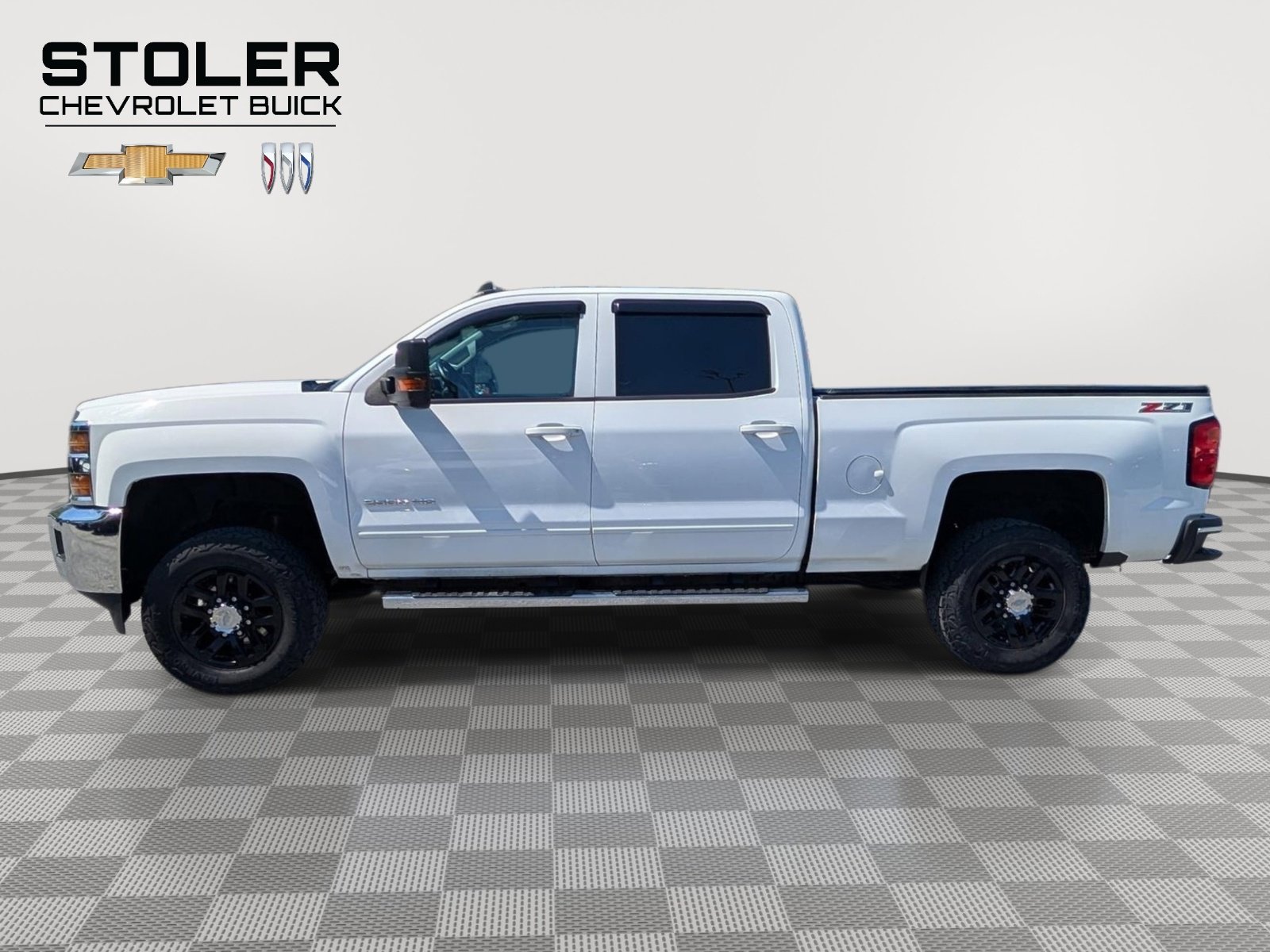 Used 2015 Chevrolet Silverado 2500 LT w/ LT Convenience Package AWD/4WD image 2