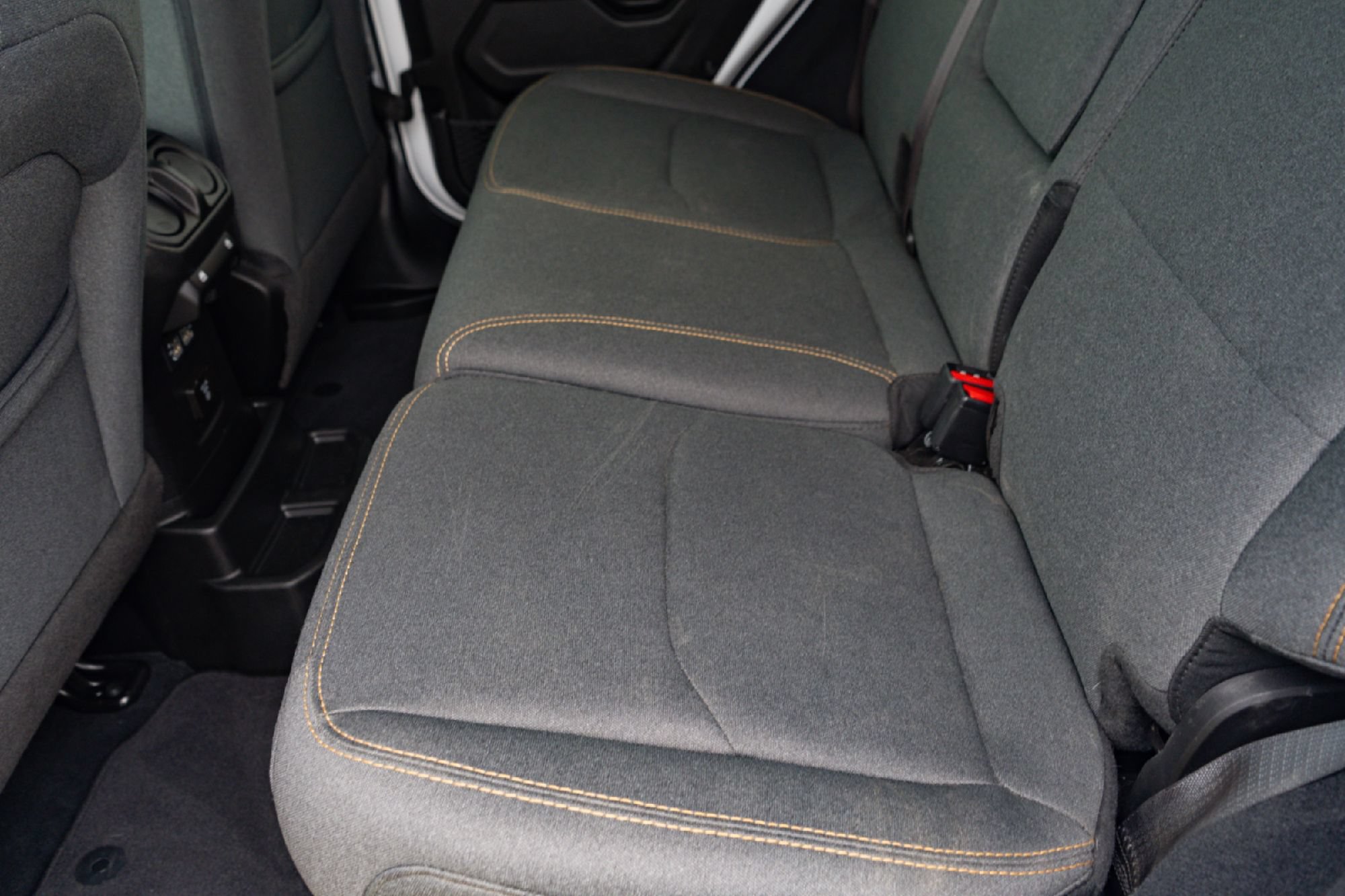 Used 2024 Jeep Wrangler Unlimited Sahara AWD/4WD image 23