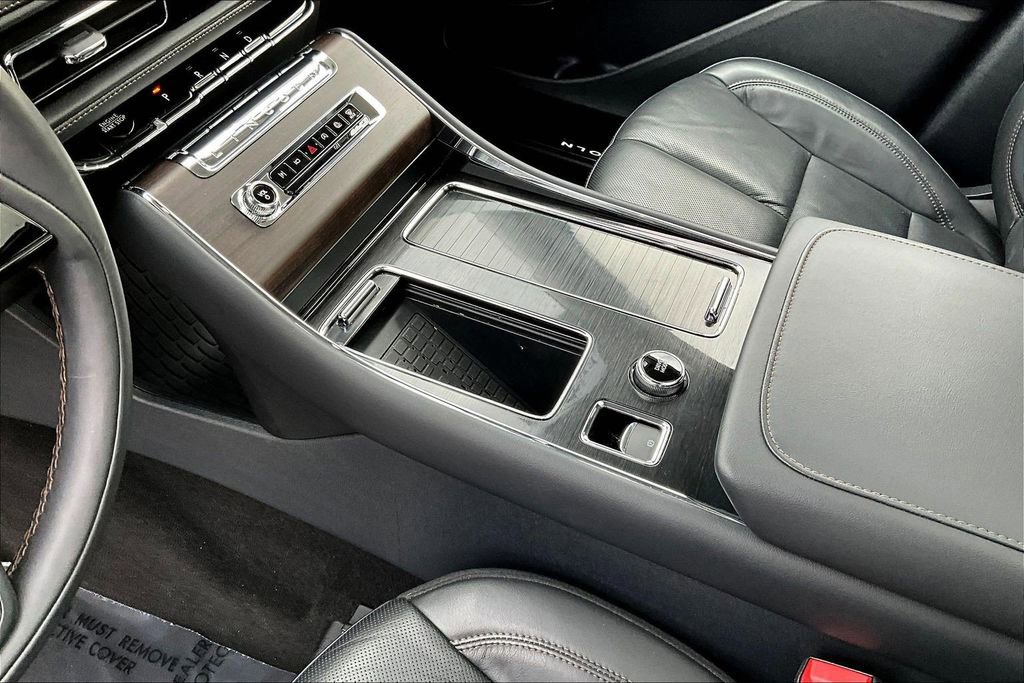 Used 2025 Lincoln Aviator Reserve w/ Jet Appearance Package image 16