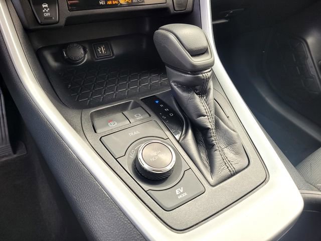 Certified 2024 Toyota RAV4 XLE AWD/4WD image 25